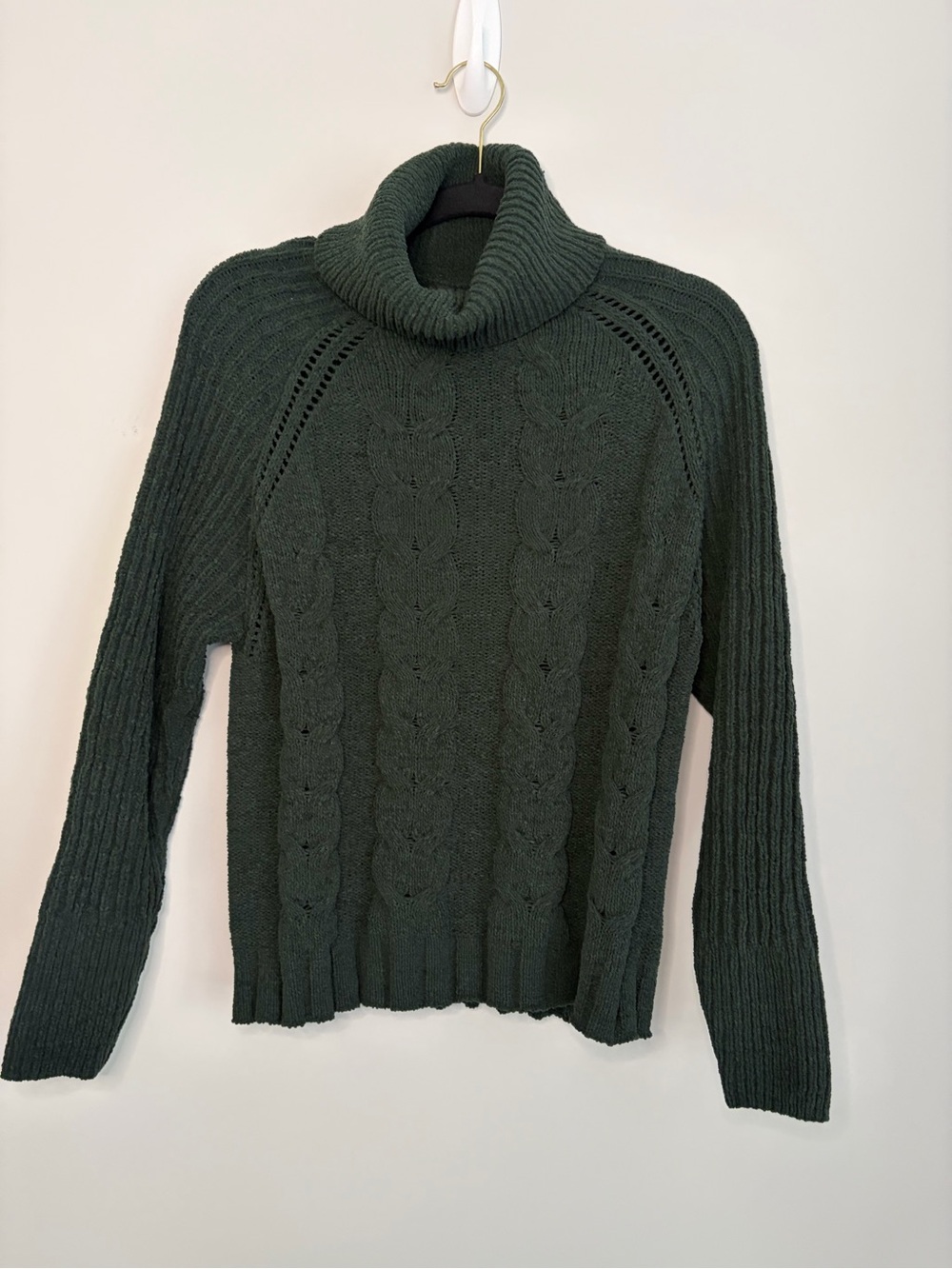 Love Tree Dark Green Cable Turtleneck Sweater